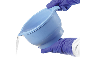 easy-pour-and-handle
